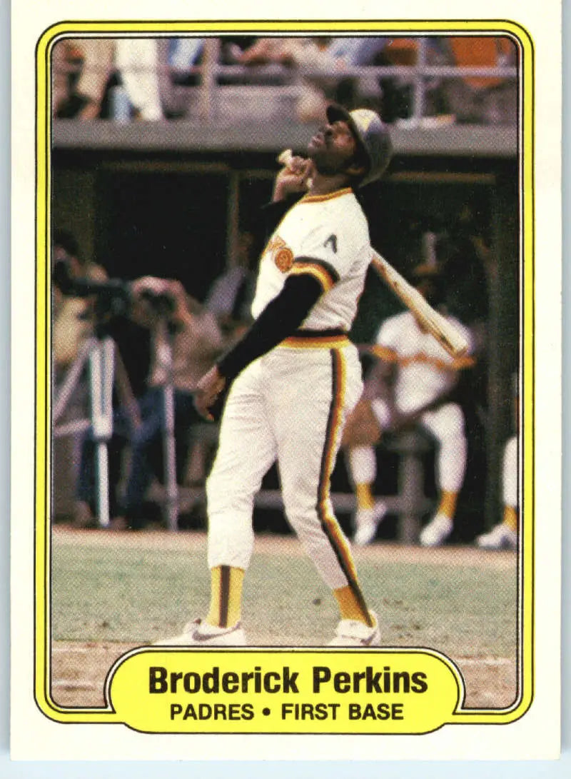 1982 Fleer #579 Broderick Perkins EX Excellent San Diego Padres Baseball Card - Baseball Card Single