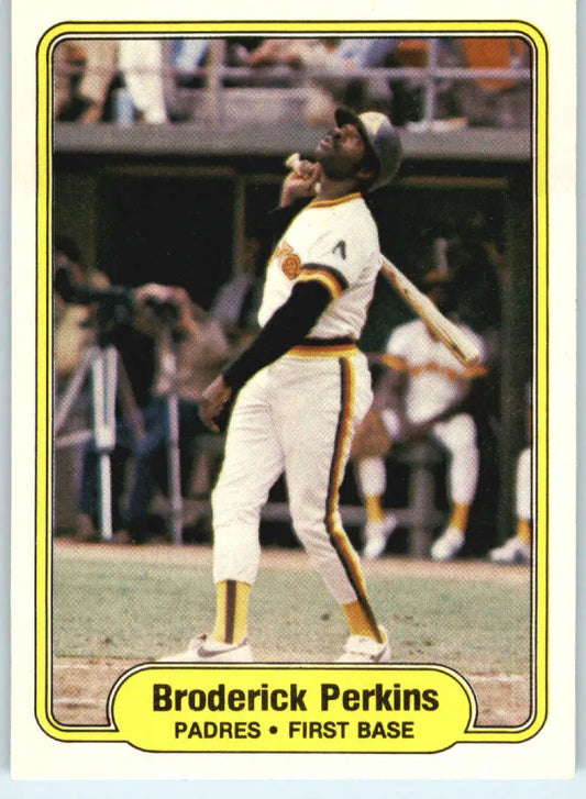 1982 Fleer #579 Broderick Perkins EX Excellent San Diego Padres Baseball Card - Baseball Card Single
