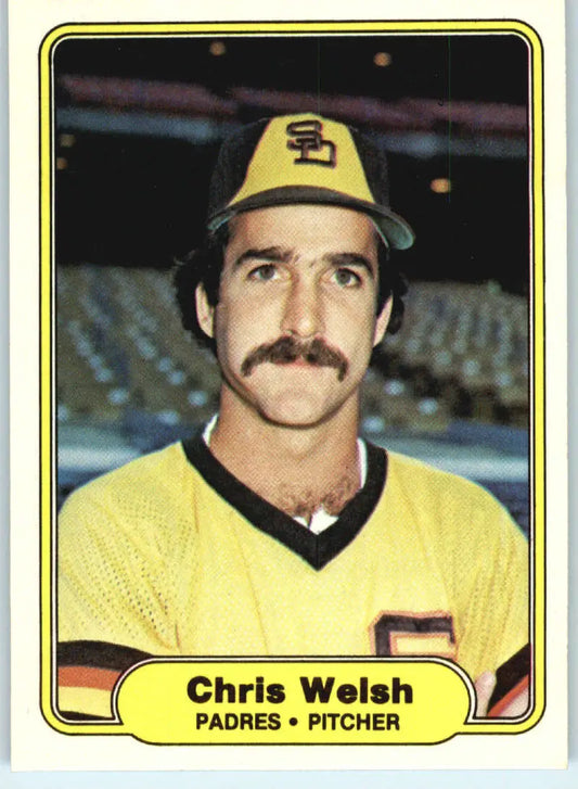 1982 Fleer #584 Chris Welsh EX Excellent San Diego Padres Baseball Card - Baseball Card Single