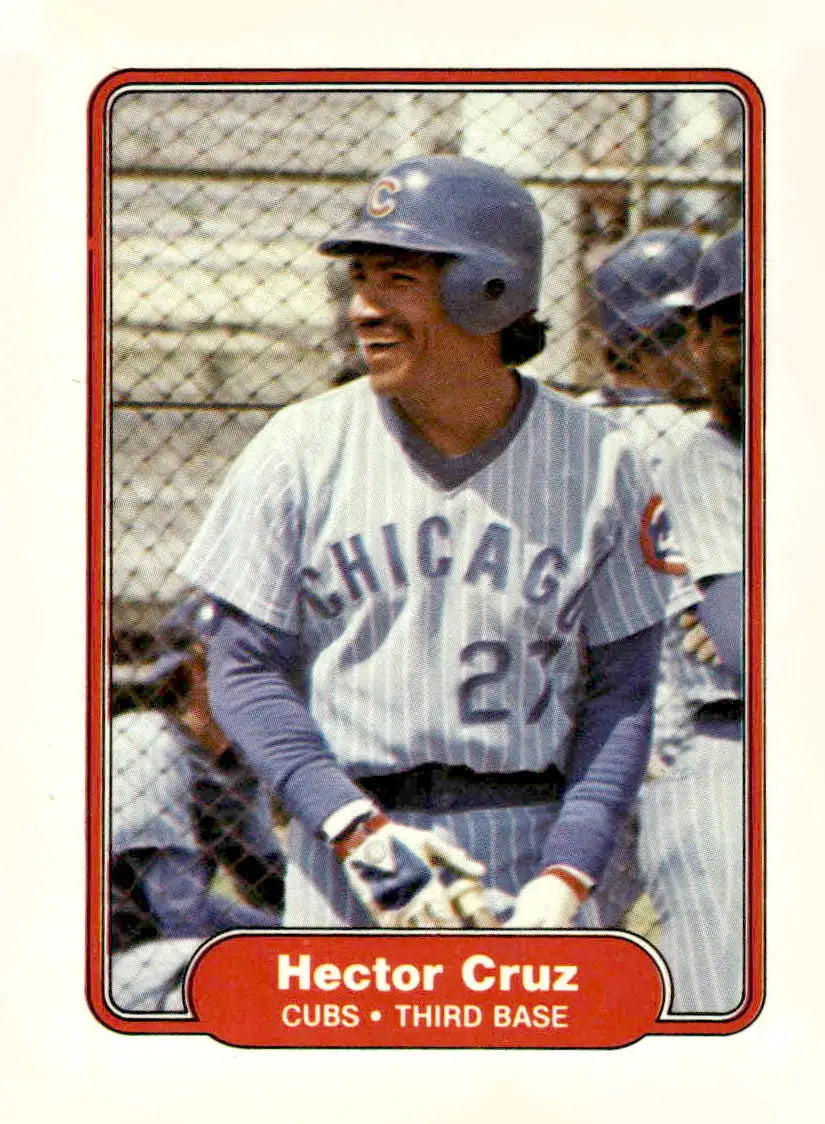 Vintage 1982 Fleer Hector Cruz baseball card of Chicago Cubs player Cruz Baseball Card
