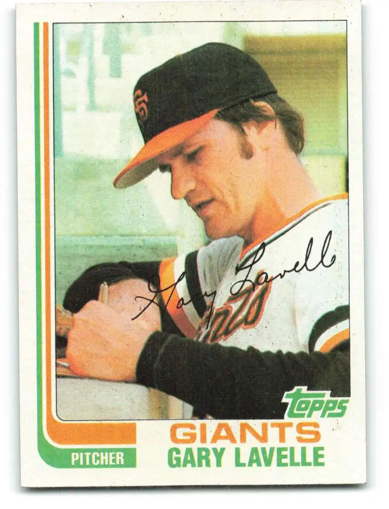 1982 Topps #209 Gary Lavelle EX Excellent San Francisco Giants Baseball Card - Baseball Card Single