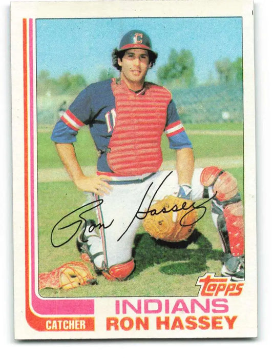 1982 Topps #54 Ron Hassey EX Excellent Cleveland Indians Baseball Card - Baseball Card Single