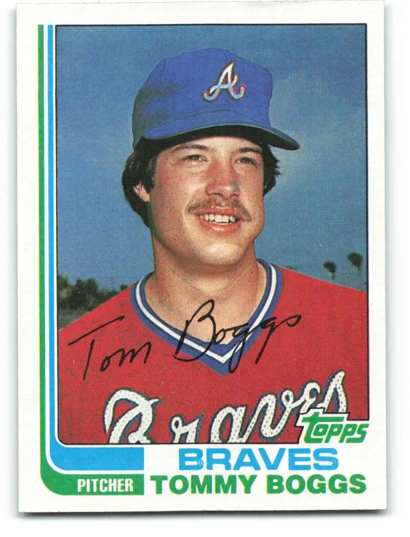 1982 Topps #61 Tommy Boggs EX Excellent Atlanta Braves Baseball Card - Baseball Card Single