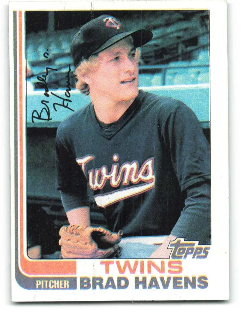 1982 Topps #92 Brad Havens EX Excellent RC Rookie Minnesota Twins Baseball Card - Baseball Card Single