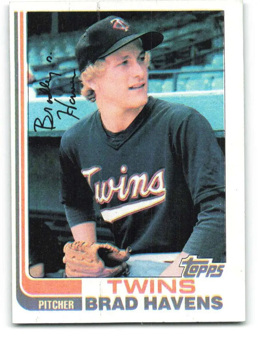 1982 Topps #92 Brad Havens EX Excellent RC Rookie Minnesota Twins Baseball Card - Baseball Card Single