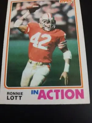 1982 Topps - In Action Ronnie Lott #487 (RC). San Francisco 49ers. NRMT+ - Football Card Single