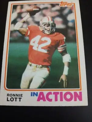 1982 Topps - In Action Ronnie Lott #487 (RC). San Francisco 49ers. NRMT+ - Football Card Single