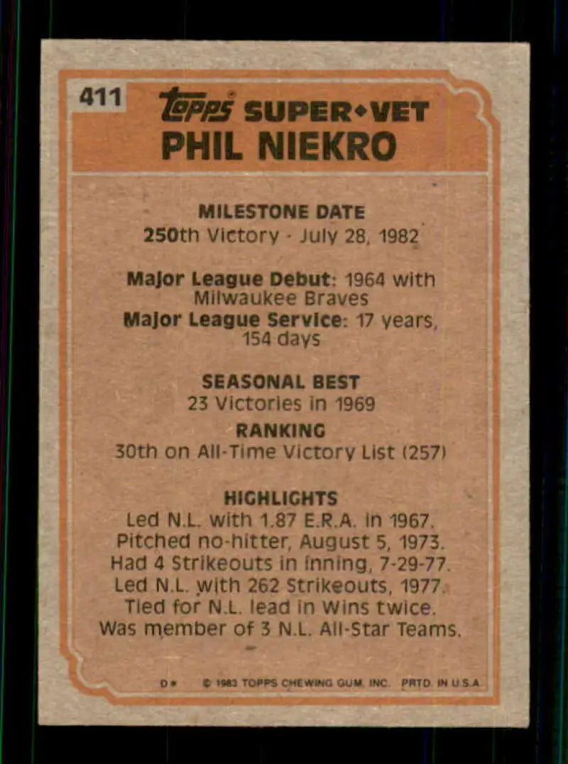 1983 Topps #411 Phil Niekro EX Excellent Milwaukee Braves/Atlanta Braves Baseball Card - Baseball Card Single