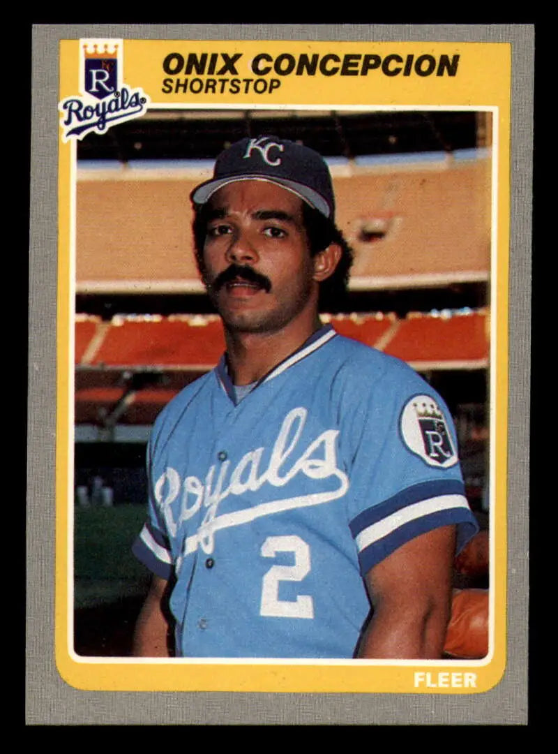 1985 Fleer #200 Onix Concepcion EX Excellent Kansas City Royals Baseball Card - Baseball Card Single