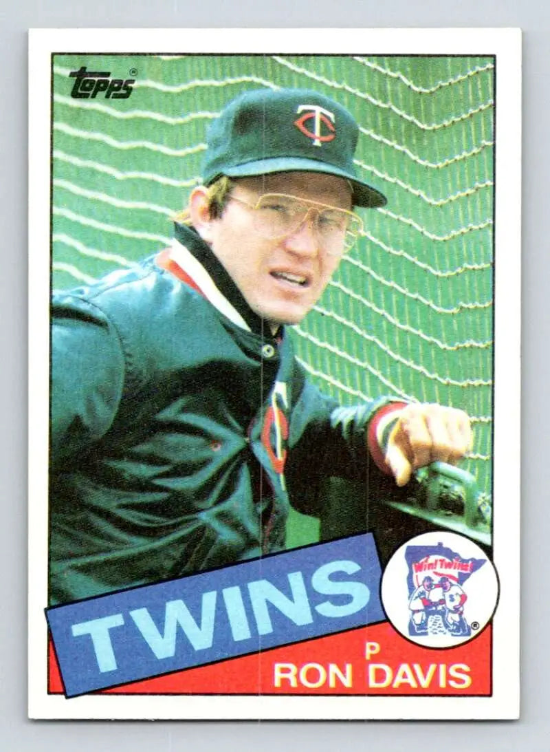 1985 Topps #430 Ron Davis EX Excellent Minnesota Twins Baseball Card - Baseball Card Single