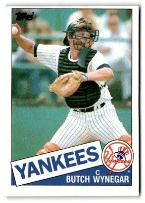 Vintage 1985 Topps Butch Wynegar baseball card featuring catcher in uniform