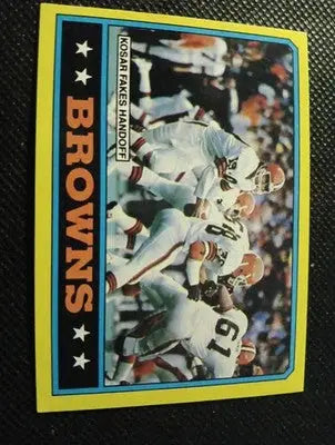 1986 Topps - Bernie Kosar #185. (RC) Cleveland Browns. EX+ - NRMT - Football Card Single