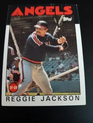 1986 Topps - Reggie Jackson #700. California Angels. EX+ - NRMT - Baseball Card Single