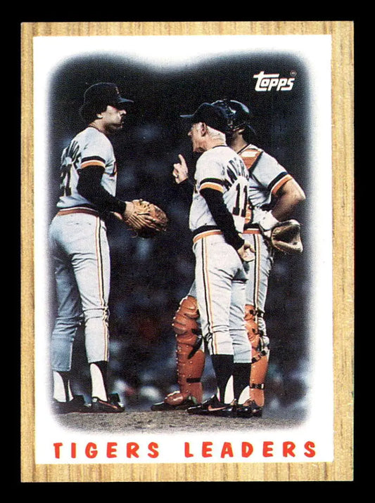 1987 Topps #631 Willie Hernandez/Sparky Anderson EX Excellent Detroit Tigers Baseball Card - Baseball Card Single