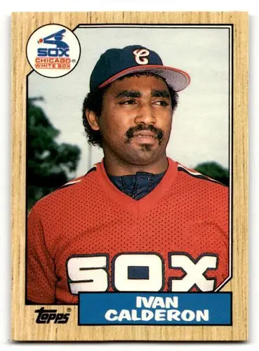 Original gloss 15t Ivan Calderon Chicago White Sox baseball card in 1987 Topps Traded