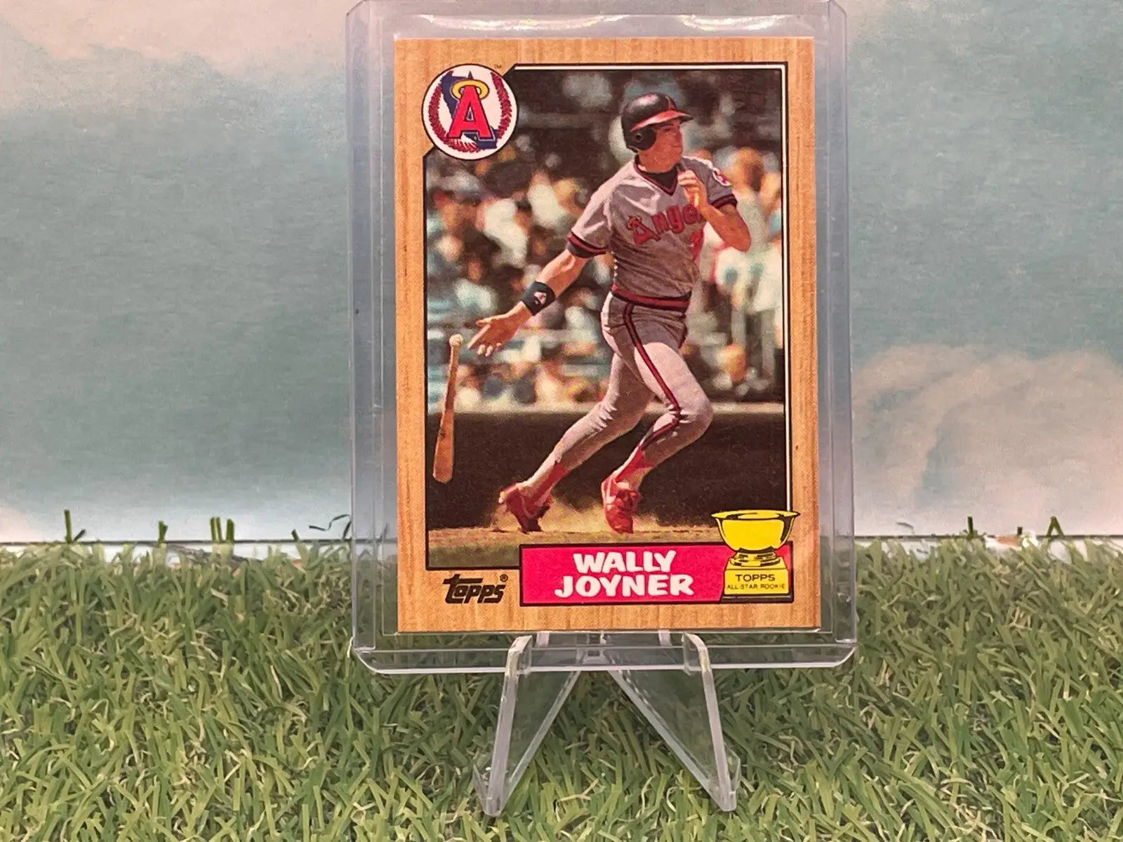 1987 Topps Wally Joyner #80 Rookie Card - Baseball Card Single