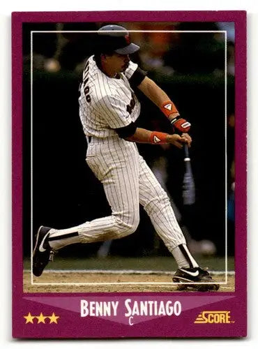 1988 Score Benny Santiago baseball card with original gloss, Santiago San Diego Padres image