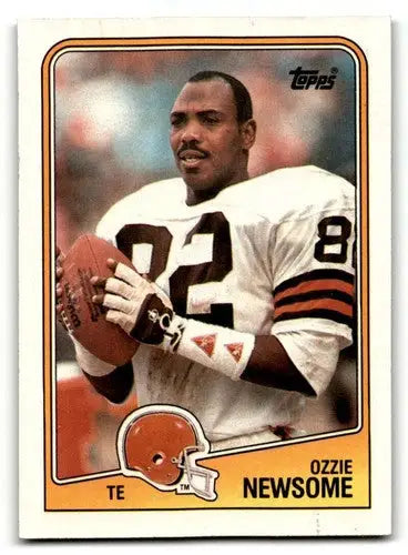 Ozzie Newsome Cleveland Browns football card from 1988 Topps series