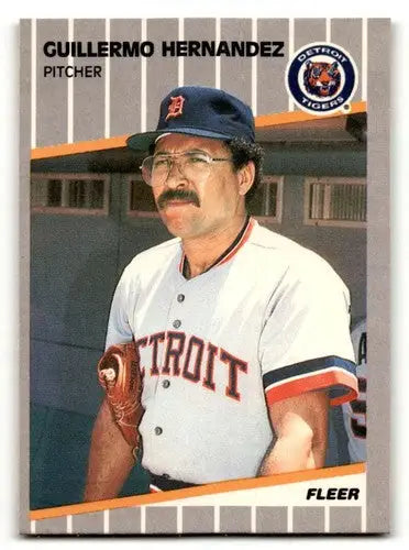 Original gloss Guillermo Hernandez Detroit Tigers baseball card from 1989 Fleer series