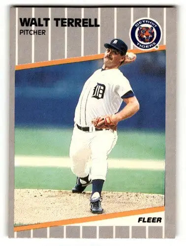 Original gloss Walt Terrell Detroit Tigers baseball card from 1989 Fleer series