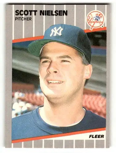 Original gloss Scott Nielsen Yankees baseball card from 1989 Fleer #261 NM ID 54306