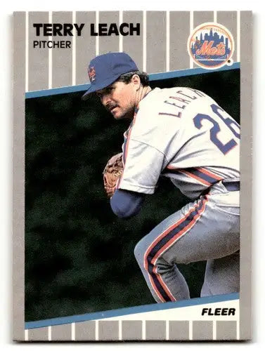 Terry Leach Mets baseball card with original gloss from 1989 Fleer NM Near Mint