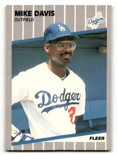Original gloss of Mike Davis Los Angeles Dodgers baseball card from 1989 Fleer #55