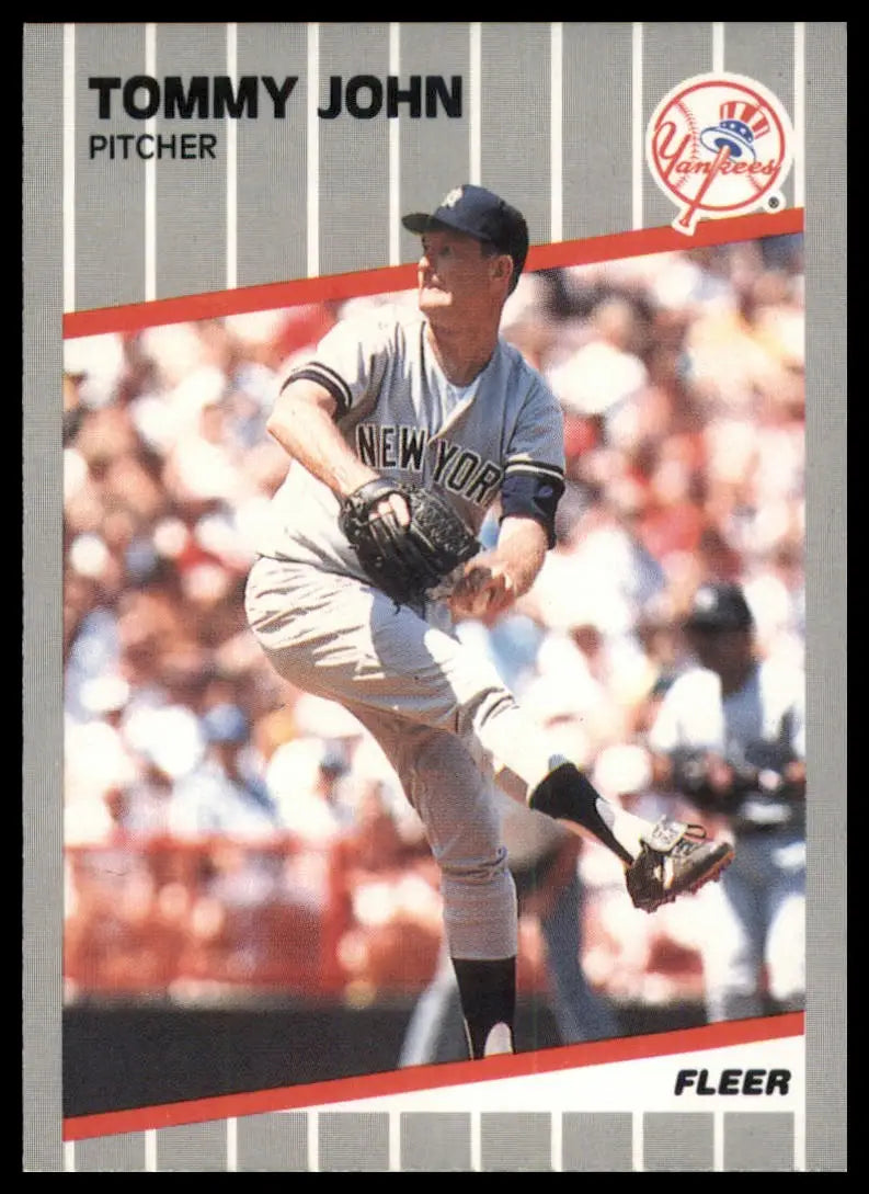 1989 Fleer Tommy John 255 New York Yankees NM - Baseball Card Single