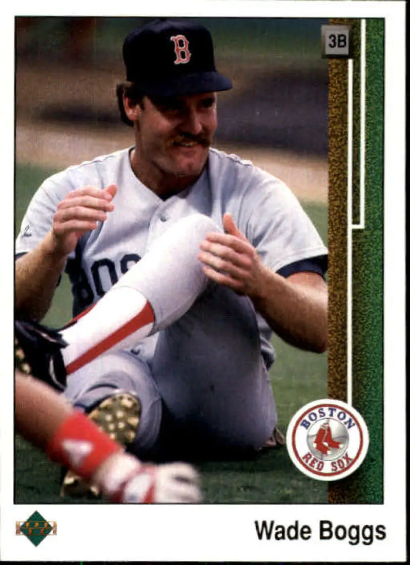 1989 Upper Deck #389 Wade Boggs NM-MT Boston Red Sox Baseball Card - Baseball Card Single
