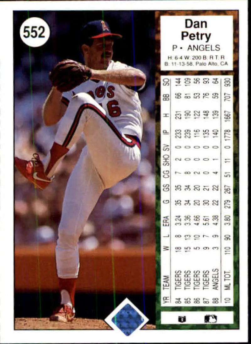 1989 Upper Deck #552 Dan Petry NM-MT California Angels Baseball Card - Baseball Card Single