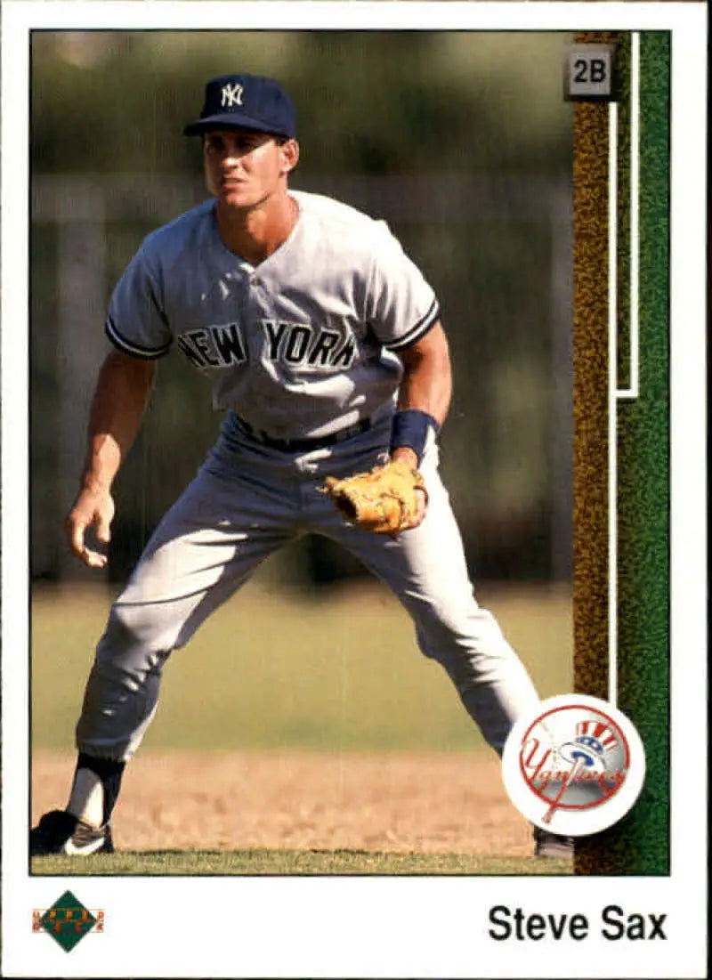 1989 Upper Deck #748 Steve Sax NM-MT New York Yankees Baseball Card - Baseball Card Single