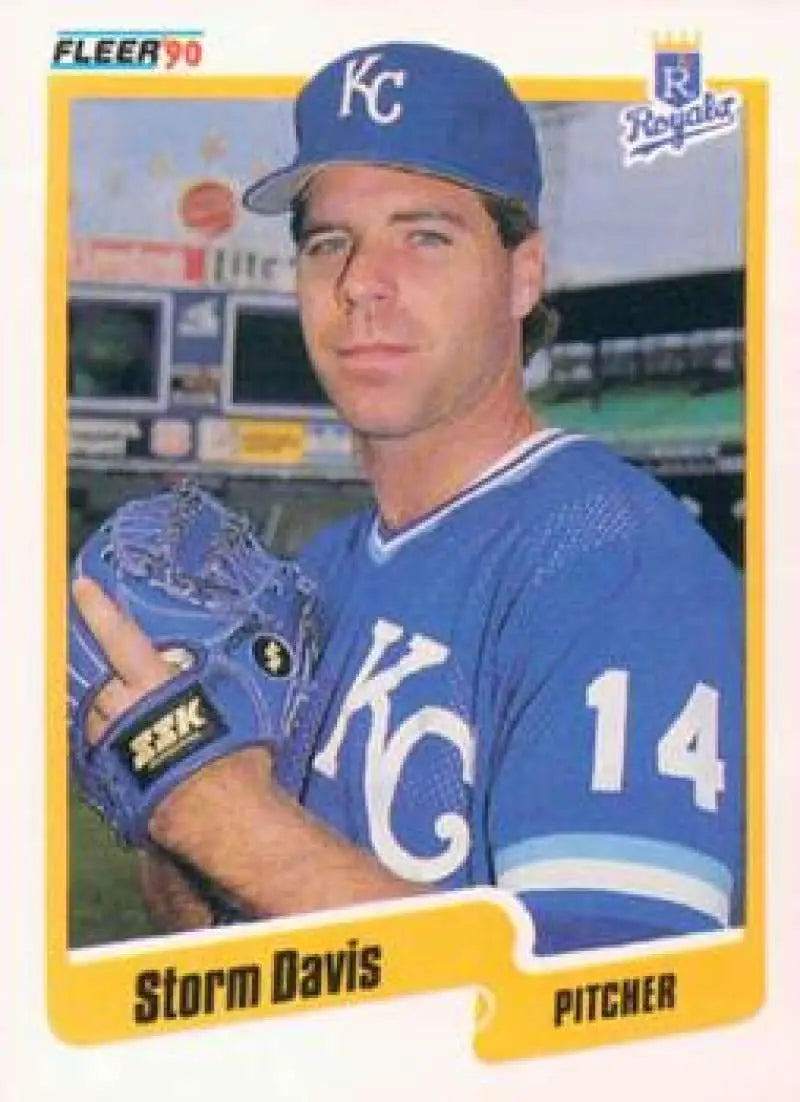 1990 Fleer Update #U-102 Storm Davis NM-MT Kansas City Royals Baseball Card - Baseball Card Single