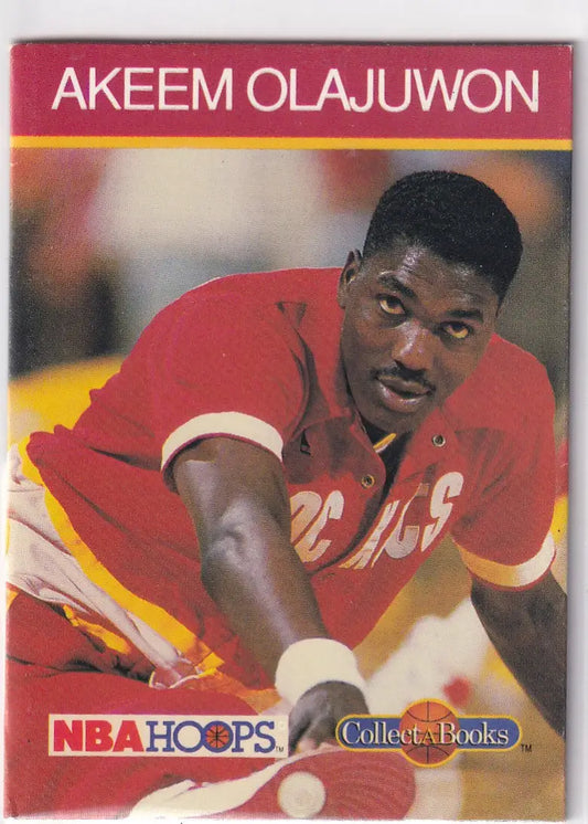 1990 HOOPS AKEEM OLAJUWON BOOKLET- HOUSTON ROCKETS - Basketball Card Single