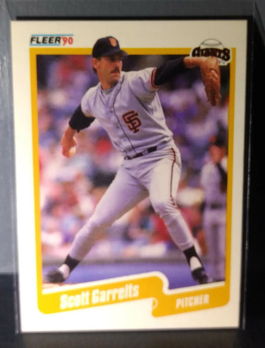 1990 Scott Garrelts Fleer Baseball Card #56 - Baseball Card Single