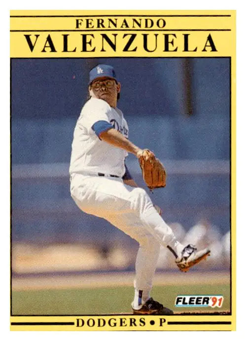 1991 Fleer #222a Fernando Valenzuela - Baseball Card Single