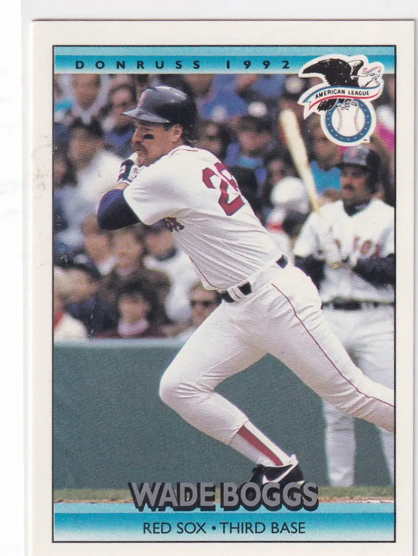 1991 LEAF #23 WADE BOGGS- BOSTON RED SOX - Baseball Card Single