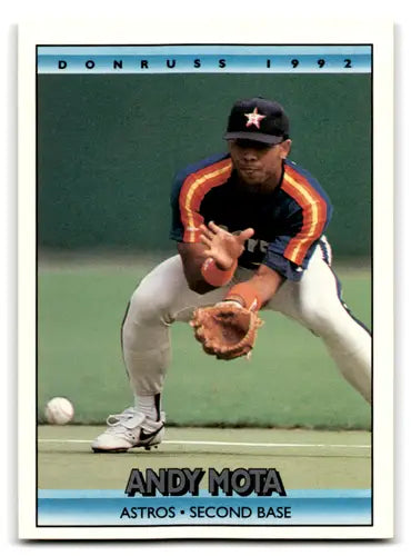 1992 Donruss Andy Mota Astros baseball card at second base with original gloss