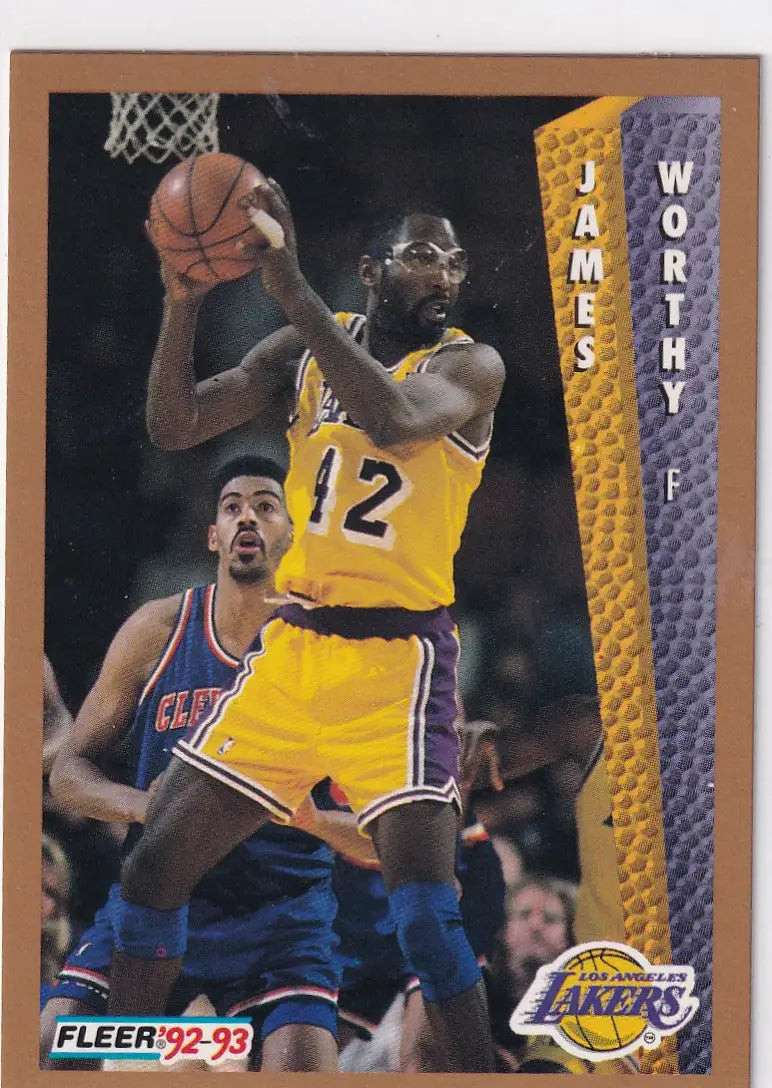 1992 FLEER #114 JAMES WORTHY- LOS ANGELES LAKERS - Basketball Card Single