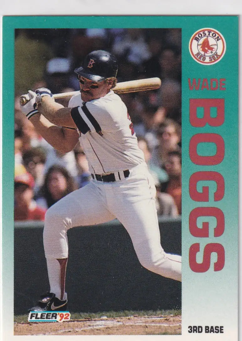 1992 FLEER #32 WADE BOGGS- BOSTON RED SOX - Baseball Card Single