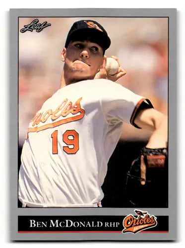 Original gloss Ben McDonald baseball card from 1992 Leaf #145 Orioles ID 60944