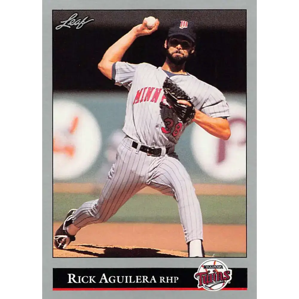 1992 Leaf #34 Rick Aguilera NM-MT Minnesota Twins Baseball Card - Baseball Card Single