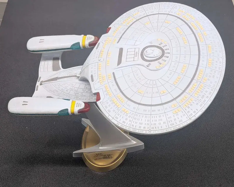 1992 Playmates Star Trek The Next Generation Starship Enterprise (Used) - Action Figure & Toy