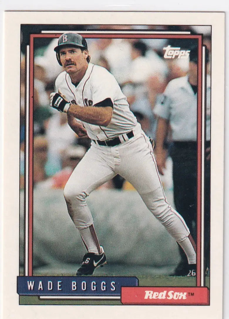 1992 TOPPS #10 WADE BOGGS- BOSTON RED SOX - Baseball Card Single