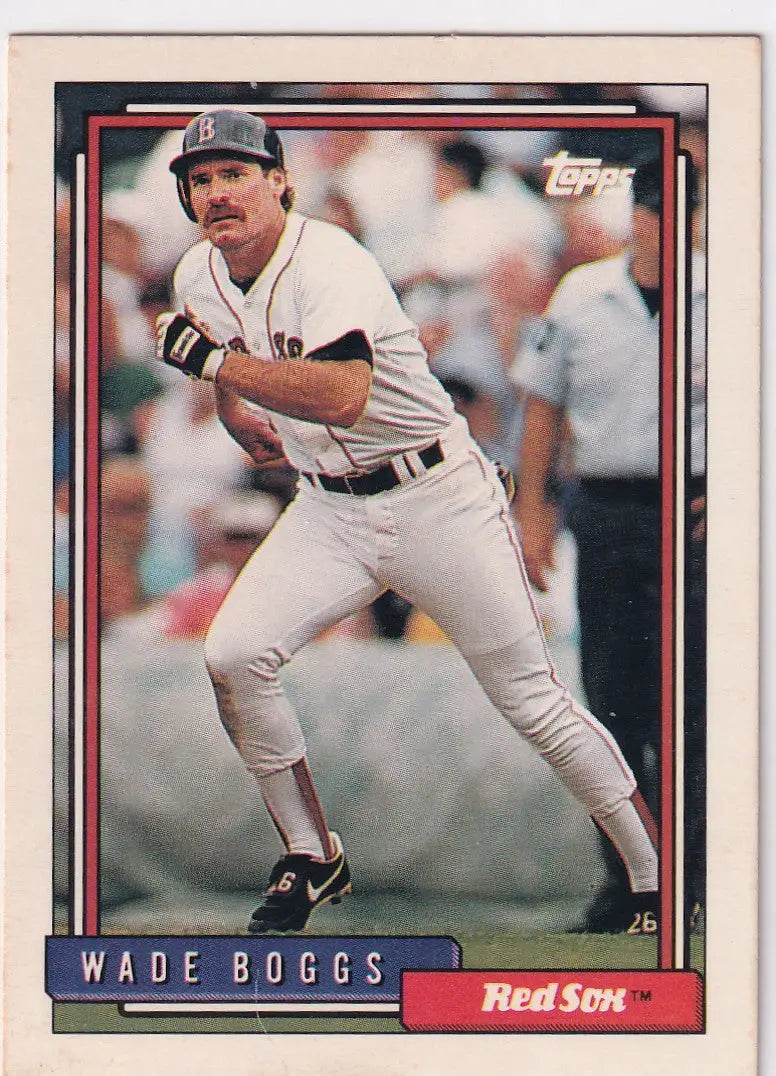 1992 TOPPS #10 WADE BOGGS- BOSTON RED SOX - Baseball Card Single