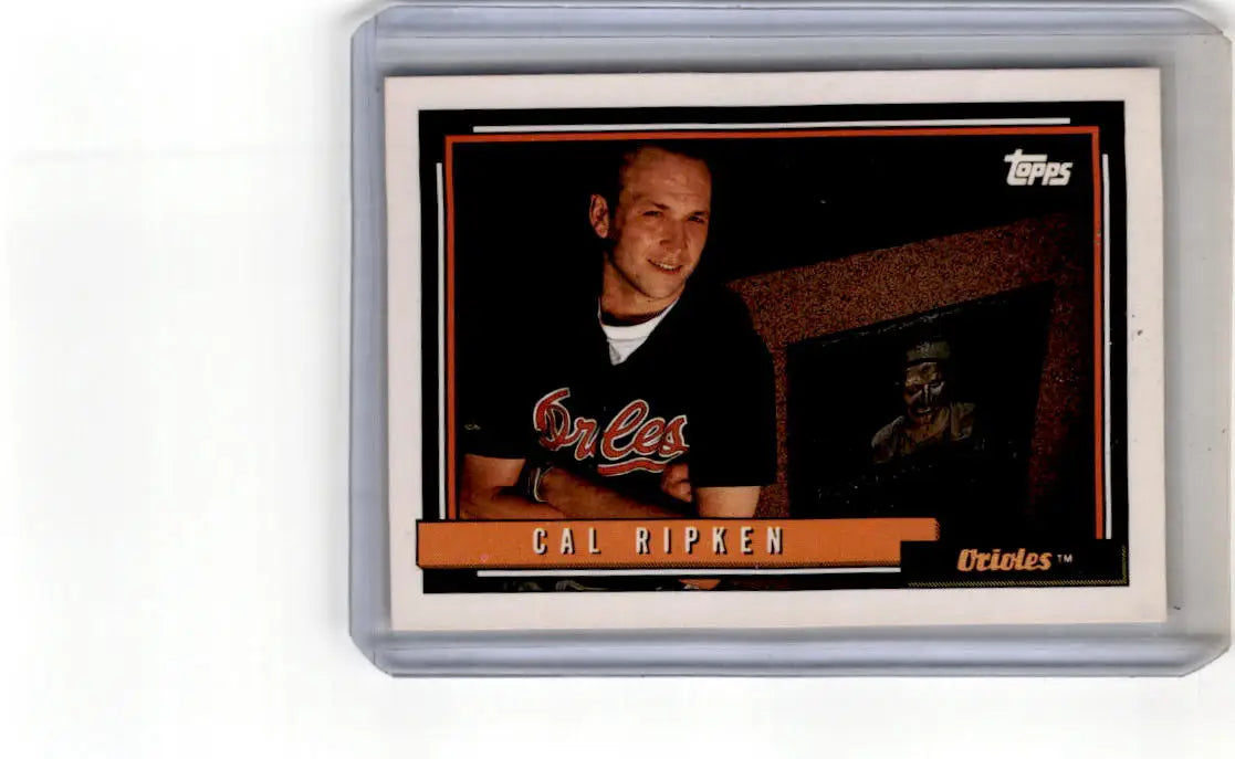 1992 Topps #40 Cal Ripken - Baseball Card Single