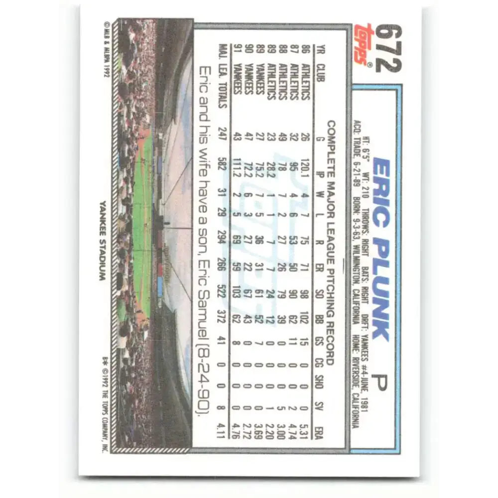 1992 Topps #672 Eric Plunk NM-MT New York Yankees Baseball Card - Baseball Card Single