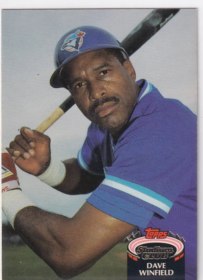 1992 TOPPS #745 DAVE WINFIELD- TORONTO BLUE JAYS - Baseball Card Single