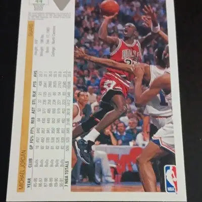 1992 Upper Deck - Michael Jordan Chicago Bulls #44. NBA. NRMT+ - Basketball Card Single