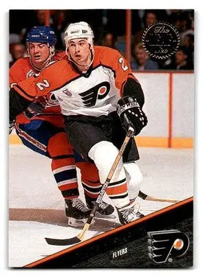 1993-94 Leaf #82 Dimitri Yushkevich - Hockey Card Single