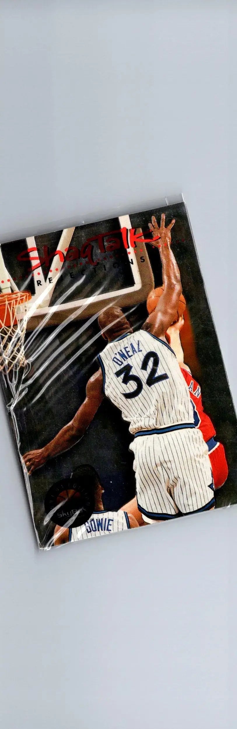 1993-94 SkyBox Premium #8 Shaquille O’Neal Shaq Talk - Basketball Card Single